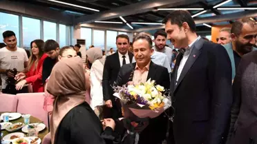 Tuzla Belediyesi Üniversite Hazırlık Kurslarına Katılan Öğrenciler İçin Gurur Tablosu Programı Düzenledi