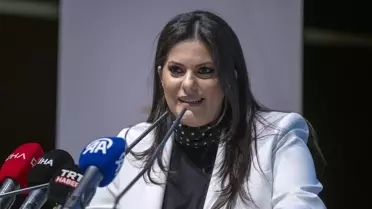 AK Parti, Yerel Yönetimlerde Yenilikçi Sosyal Politikalar Çalıştayı Düzenledi