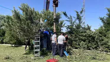 Afyonkarahisar'da Rüzgara Kapılan Helikopter Kaza Yaptı