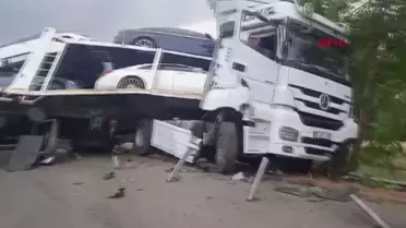Amasya'da TIR kazası: Sürücü yaralandı, 2 otomobil devrildi