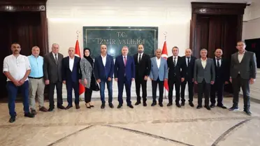 Hak-İş İzmir İl Başkanı ve Hizmet-İş İzmir Şube Başkanı Vali Elban'ı ziyaret etti