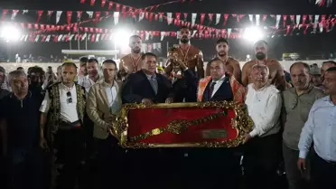 Osmancık Pırlanta Pirinç Kültür ve Sanat Festivali'nde Yağlı Pehlivan Güreşleri