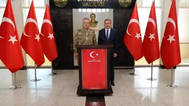 2. Ordu Komutanı Korgeneral Metin Tokel, Şanlıurfa Valisi Hasan Şıldak'ı ziyaret etti