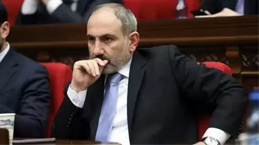 Rusya, Karabağ'daki yenilginin sorumlusu olarak Paşinyan'ı gösterdi: Ateşkesi haftalar önce kabul etseydi, kayıp daha hafif olacaktı
