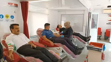 Çorum'un Oğuzlar Kaymakamı ve daire amirleri kan bağışında bulundu