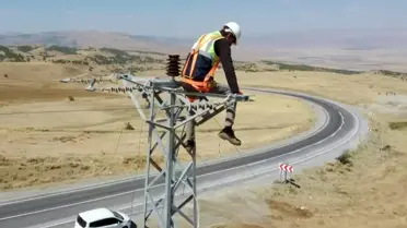 Muş'ta terör mağduru köylere elektrik hizmeti