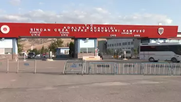 Ahmet Zeki Üçok, Batuhan Çolak ve Süha Çardaklı'yı Sincan Cezaevi'nde Ziyaret Etti: 'Fetö'cülere Dahi Yapılmayan İşkencenin Yapıldığını, Kendilerinin...