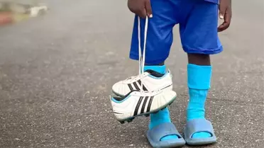 Gabon'un çocuk futbolcuları nasıl istismar edildi?