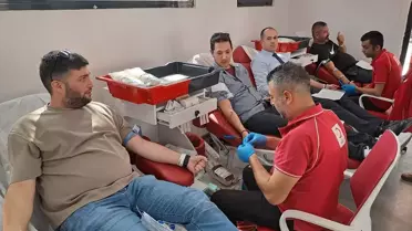 Sakarya'da Öğretmenlerden Cumhuriyet'in 100. Yılına Özel Kan Bağışı Kampanyası