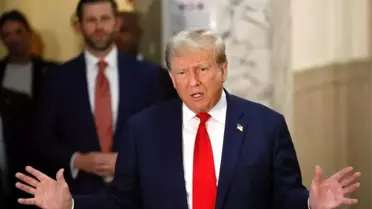 Trump, Dolandırıcılık Davasının Üçüncü Gününde Mahkemeyi Terk Etti