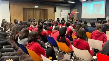Öğrencilere suç ve suçtan korunma yöntemleri anlatılıyor
