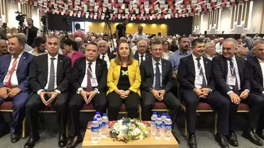 CHP Genel Başkan Adayı Özgür Özel, Değişim Tartışmalarını Eleştirdi