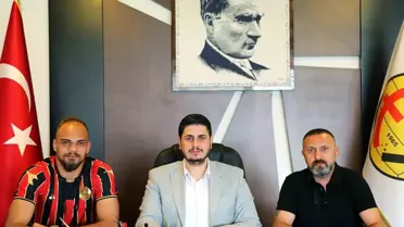 Eskişehirspor, Tarsus İdman Yurdu'ndan İlksen Kuttekin'i transfer etti