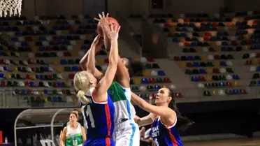 KBSL: İzmit Belediyespor: 64 Emlak Konut: 85