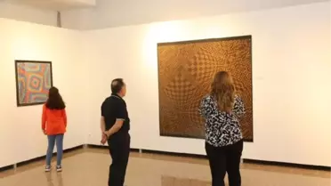 Volkan Bulut'un Bir Nokta Bir Çizgi Sonsuzluğun Resmi Sergisi