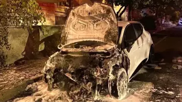 Nevşehir'de Park Halindeki Otomobil Benzinle Yakıldı