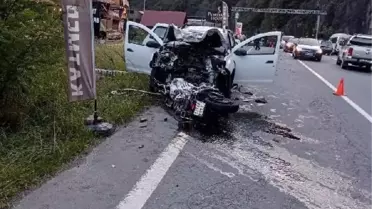 Rize'de otomobil ile motosiklet kafa kafaya çarpıştı: 1 ölü, 1 yaralı