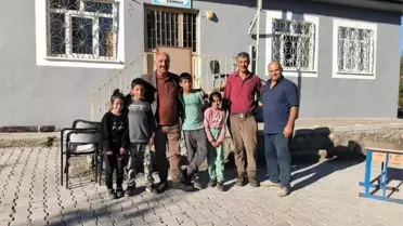 Doğanşehir Belediyesi, Gövdeli Karadut İlkokulu bahçesini kilit taşı ile döşedi