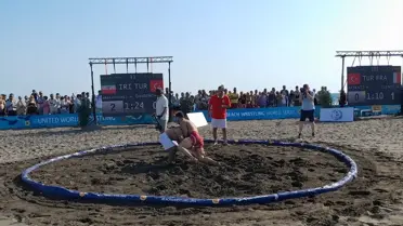 Türk Sporcular Dünya Plaj Güreşi Şampiyonası'nda Altın Madalya Kazandı