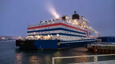Rusya, yüzer nükleer santral Akademik Lomonosov'a nükleer yakıt tedarik etti