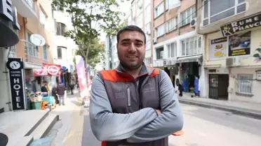 Yokuş aşağı kendiliğinden hareket eden minibüsü el frenini çekerek durdurdu