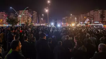Diyarbakır ve Elazığ'da İsrail'in Gazze'deki Hastaneye Yönelik Saldırı Protesto Edildi