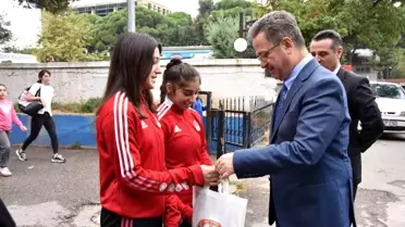 Manisa Valisi Enver Ünlü, Gençlik ve Spor İl Müdürlüğünü Ziyaret Etti