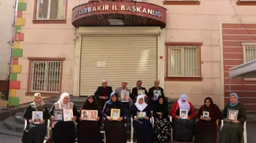 Ailelerin HDP Önündeki Eylemleri Devam Ediyor