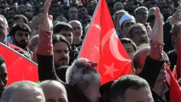 İzmit'te Binlerce Kişi Filistin'e Destek Yürüyüşü Yaptı