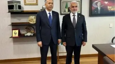 Murat Bakan'dan, Bakan Yerlikaya'ya 'Hüda Par' Tepkisi: 'Gaffar Okkan ve Koruma Polislerinin Katillerinin Savunucularının Ayağına Nasıl Gider, Nasıl...
