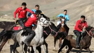Erciş'te Kökbörü Türkiye Şampiyonası düzenlendi