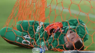 Sakatlığı ciddi mi? Livakovic'in son durumu netlik kazandı
