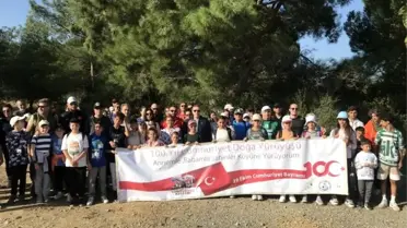 Burhaniye'de Cumhuriyet Bayramı kutlamaları kapsamında doğa yürüyüşü düzenlendi