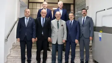 CHP Milletvekilleri Büyükşehir Belediye Başkanı Büyükerşen'i ziyaret etti