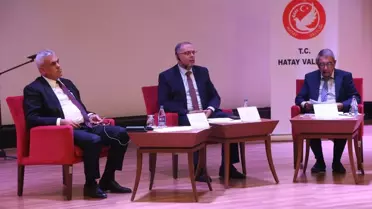 Hatay'da Cumhuriyet'in 100. yılında sempozyum düzenlendi