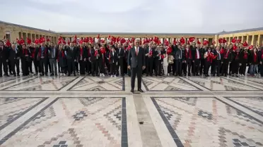 Toyota Türkiye, Anıtkabir'i ziyaret etti