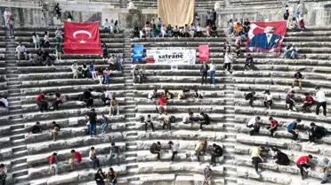 Aspendos Antik Tiyatrosu'nda Satranç Turnuvası Düzenlendi