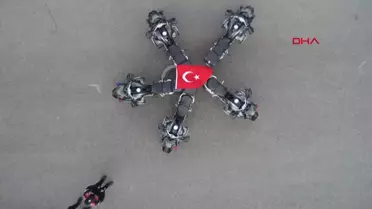 Diyarbakır'da Motosikletli Yunus Polisler Cumhuriyet'in 100. Yılını Kutladı