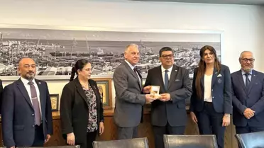 KKTC Maliye Bakanı Mersin Limanı'nın önemini vurguladı