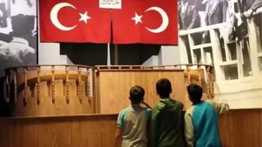 Kayseri'de 1921 yılında hazırlanan TBMM salonu, replikasıyla yaşatılıyor