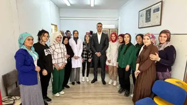 Afyonkarahisar Sinanpaşa Kaymakamı Kuaförlük Kursunu Ziyaret Etti