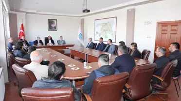 Sivas Ticaret Borsası Başkanı, süt sektörü temsilcileriyle bir araya geldi
