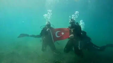 Balıkesir Gömeç'te Cumhuriyet'in 100. yılına özel dalış etkinliği düzenlendi