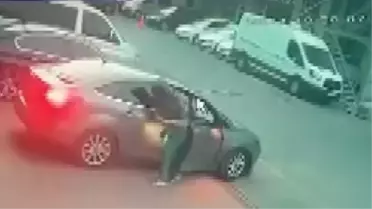 Bağcılar'da Otomobilden Hayalet Gösterge Ekranı Çalındı