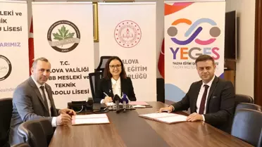 Yalova Belediyesi, TOBB Mesleki ve Teknik Anadolu Lisesi öğrencilerinin ürettiği çiçekleri kullanacak