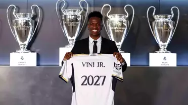 Real Madrid, Vinicius Junior'ın sözleşmesini uzattı