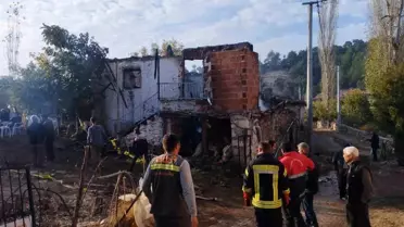 Manisa'da ev yangınında 74 yaşındaki kadın hayatını kaybetti