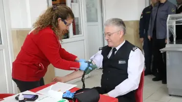 Afyonkarahisar İl Jandarma Komutanlığı'ndan Türk Kızılayı'na kan bağışı