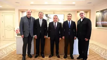Almanya Nürnberg'den gelen basın heyeti Antalya Büyükşehir Belediye Başkanı Muhittin Böcek'i ziyaret etti