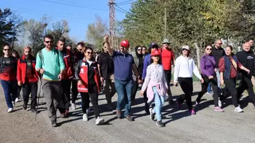 Iğdır'da Türkiye Yüzyılı temasıyla sonbahar doğa yürüyüşü düzenlendi
